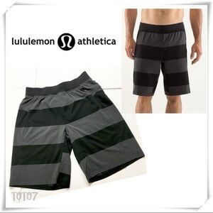 Men’s lululemon athletica Striped Black Grey Workout Athletic Shorts sz L
